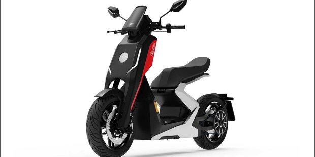 Zapp i300: Stylischer Elektroroller startet