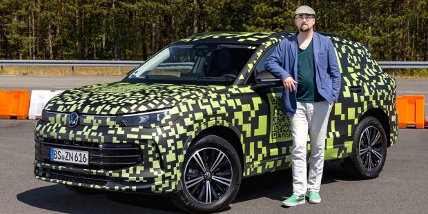 VW Tiguan (2023) Covered Drive