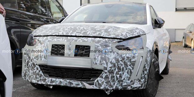 Peugeot 208 (2023) erstmals mit Facelift erwischt