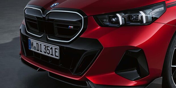 BMW M Performance Parts für neue 5er Limousine und den i5