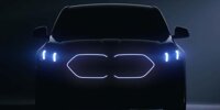 BMW X2 (2024): Erster Teaser zeigt leuchtenden Grill