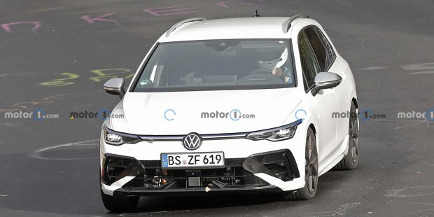 Neuer VW Golf R (2024) dreht Testrunden auf dem Nürburgring