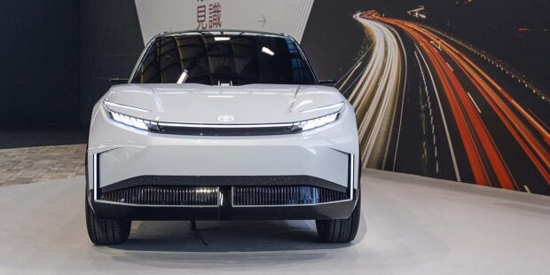 Toyota zeigt neue Elektroautos und künftige Batterietechnologien