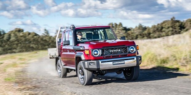 Toyota Land Cruiser 70 (2024): Drag Race der Gelände-Kanten