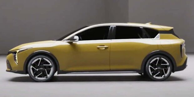 2025 Kia K4 Hatchback