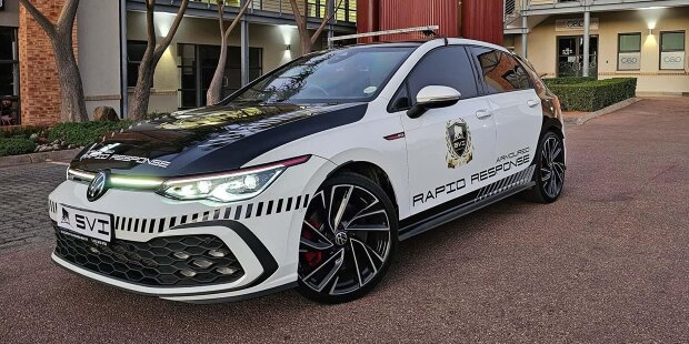 Dieser gepanzerte VW Golf GTI hält einem AK-47-Angriff stand