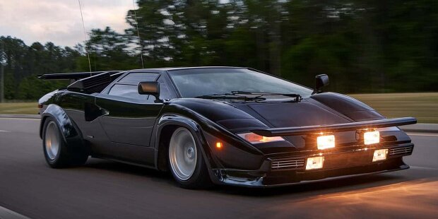 Lamborghini Countach LP 400 S