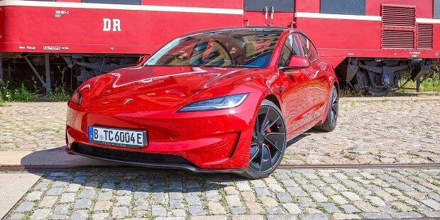 Tesla Model?3 (2024) mit "größter Reichweite aller Zeiten"