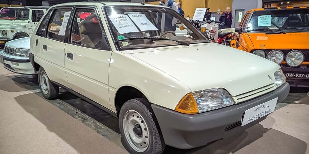 Citroën AX (1988) mit nur 52 km auf der Retromobile 2025