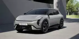 Kia EV4 (2025): Limousine und Schrägheckversion