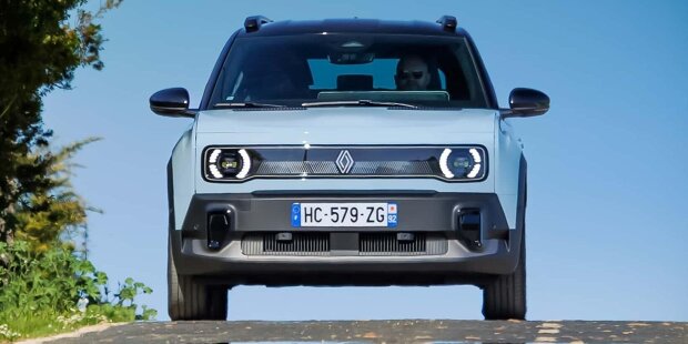 Renault 4 E-Tech Electric im Test: Was taugt der kleine Würfel?