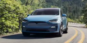 Tesla hat endlich das Model S und Model X (2025) überarbeitet