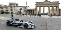 Nico Rosberg fährt Formel E in Berlin