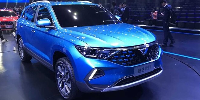 Und das Modell ist ein völlig legitimes Fahrzeug - China-Klon für 11.000 Euro!
