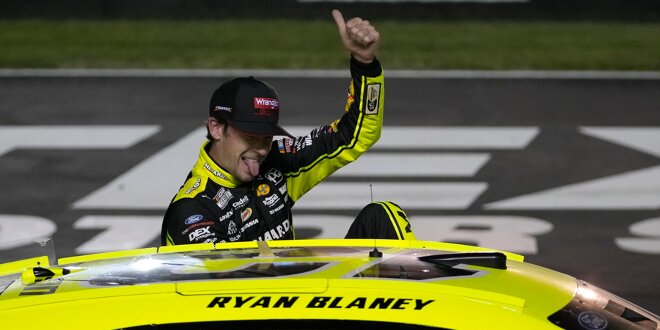 NASCAR All-Star-Race mit Action und konfusem Ende - Blaney rettet Sieg in Schlussphase