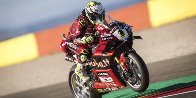 Spannender Dreikampf um den Sieg im Sprintrennen - Alvaro Bautista schlägt zurück!