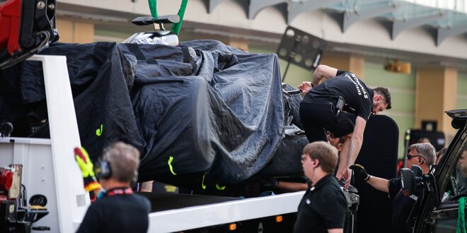 Zwölf Junioren am letzten Testtag der Formel 1 2023 im Einsatz - Russell crasht in Abu Dhabi!