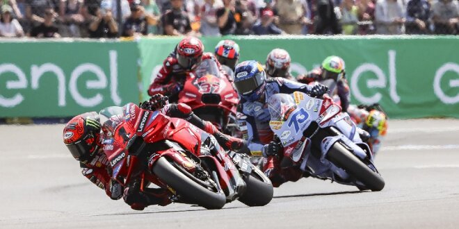 Bagnaia muss MotoGP-Sprint in Le Mans aufgeben - Zweitbike macht Probleme