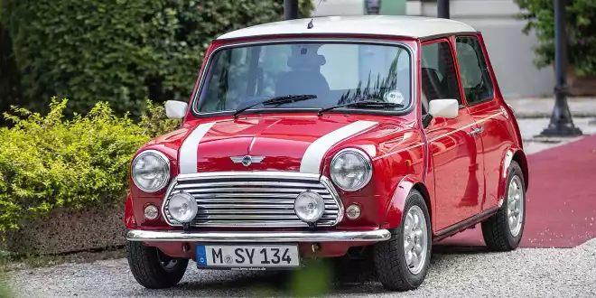Vor fast 25 Jahren waren die letzten Ur-Mini nagelneue Oldtimer -  Das wahre Go-Kart