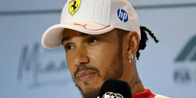 &quot;Keine Ahnung&quot;, &quot;denke nicht drüber nach&quot;: Hamilton wortkarg - Nur Pizza macht Lewis Laune