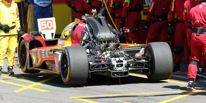  Drei heftige Unfälle im zweiten Freien Training in Spa - Ferrari crasht in Eau Rouge