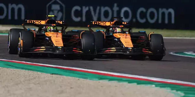 &quot;Es scheint, als hätten sie Angst, gegen Piastri vorzugehen&quot; - Villeneuve kritisiert McLaren