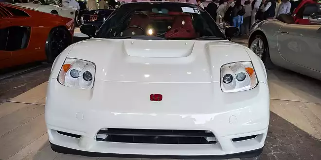 Der Japan-Sportwagen wurde jetzt am Comer See versteigert - Honda NSX-R teurer als Ferrari