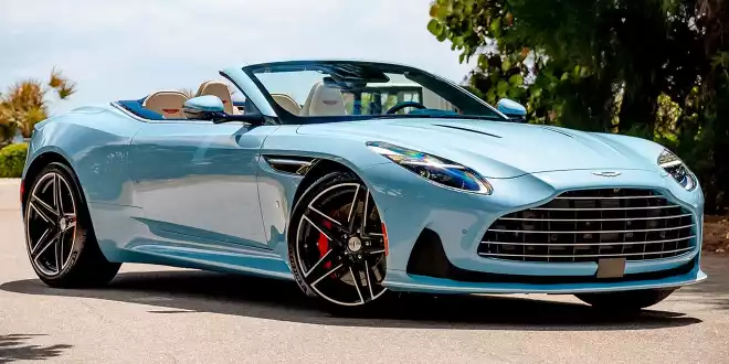 Das Sondermodell Palm Beach Edition bringt uns Florida-Vibes - Volante in hellblau