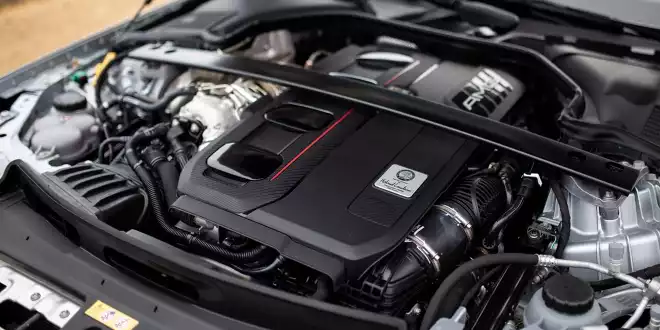 Modelle werden Reihensechszylinder und V8 erhalten - Vierzylinder-Hybrid ein Flop