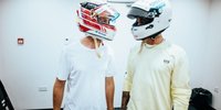 Helmtausch zwischen Hamilton & Vettel
