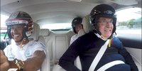 Hot-Lap: Lewis Hamilton chauffiert Frank Williams