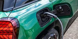 Bild zum Inhalt: Kann man mit einem Elektroauto Geld sparen?