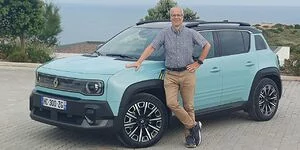 Bild zum Inhalt: Renault 4 E-Tech Electric im Test: Viel Platz, starke Leistung?