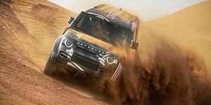 Bild zum Inhalt: Land Rover Defender D7X‑R tobt sich in Dakar-Test aus