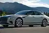 Bild zum Inhalt: Sieh einer an! Bentley Flying Spur in Cumbrian Green over Opalite