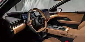 Bild zum Inhalt: Mazda 6e (2025): Innenraum und Kofferraum im Detail