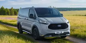 Bild zum Inhalt: Ford E-Transit Custom bald auch mit Allradantrieb