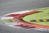 Auch nach Formel-2-Crash: FIA hält 'Baguette-Kerbs' für sicher genug