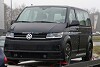 VW ID Buzz Versuchsträger auf Anhänger erwischt