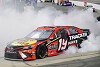 NASCAR Martinsville: Turbulentes Rennen endet mit Truex-Triumph
