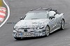 Mercedes CLE Cabriolet mit eigenwilliger Tarnung erwischt