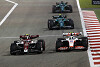 Emotionaler Guanyu Zhou holt ersten WM-Punkt für China in der Formel 1