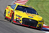 NASCAR St. Louis: Joey Logano bezwingt Kyle Busch