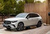 Mercedes GLC 300 e, 400 e und 300 de mit über 100 km Reichweite