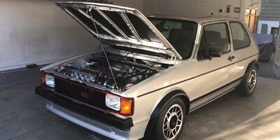 Dieser Mann hat 140,000 Dollar in seinen 1983er VW Golf GTI versenkt