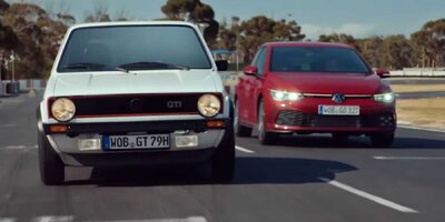 Original VW Golf GTI trifft Golf 8 GTI in neuer Werbung