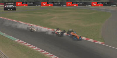 Crash zwischen Verstappen & Norris im Kampf um Sim-Racing-Sieg