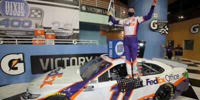 NASCAR: Homestead-Sieg für Hamlin nach vier Stunden Warten