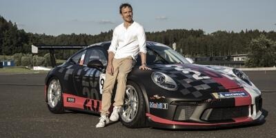 Hollywood-Filmstar Michael Fassbender fährt im Porsche-Supercup