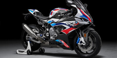 BMW M1000RR: Neue WSBK-Basis mit Winglets und mehr Drehzahl